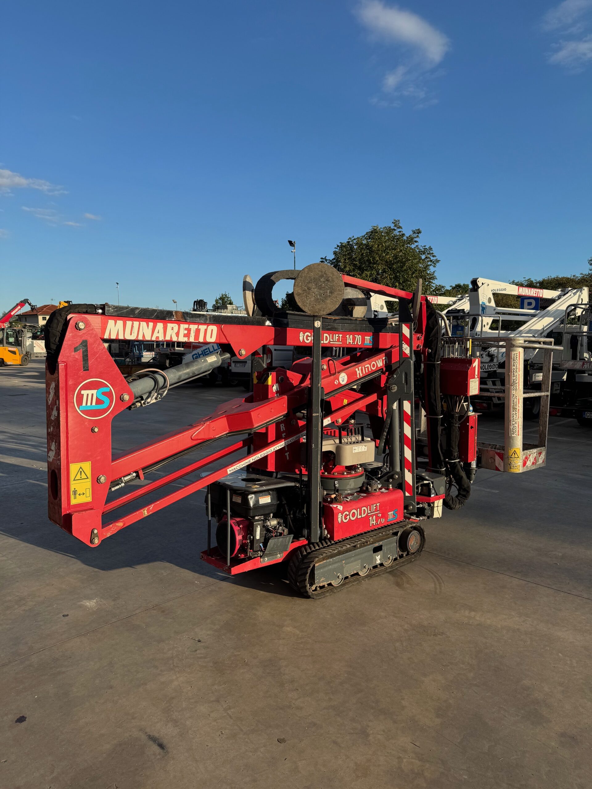 HINOWA 14.70 COD.1 (5)